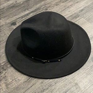 Black felt hat with mini gold buckle